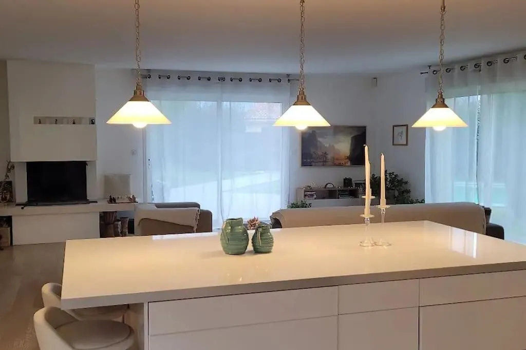 Villa De Standing Proche Airbus Et Meet オッソンヌ