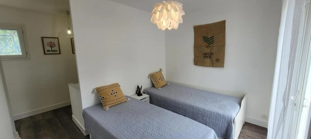 Villa De Standing Proche Airbus Et Meet オッソンヌ